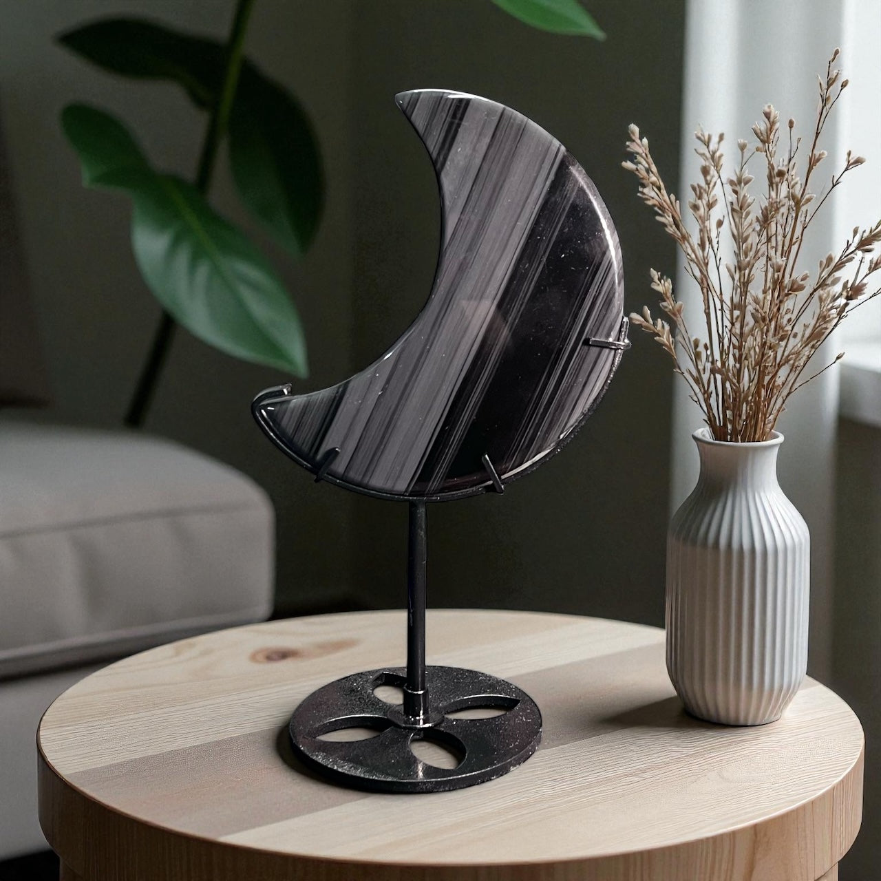 Phantom Obsidian Moon Carving with stand